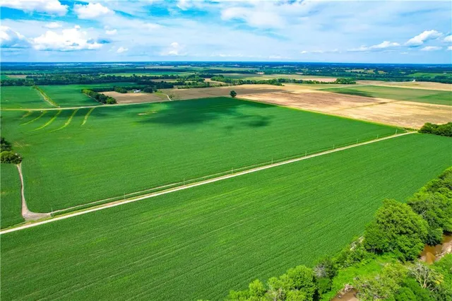 $4,944,450 | Northwest 50th Street, Trenton, MO 64683