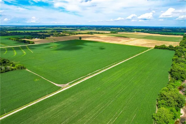 $4,944,450 | Northwest 50th Street, Trenton, MO 64683