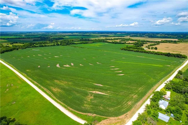 $4,944,450 | Northwest 50th Street, Trenton, MO 64683