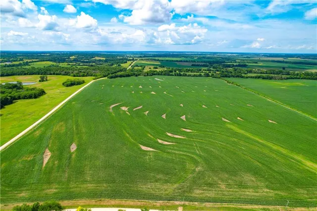 $4,944,450 | Northwest 50th Street, Trenton, MO 64683