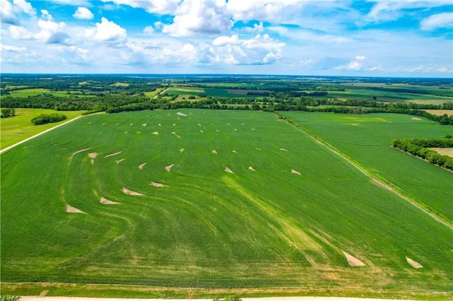 $4,944,450 | Northwest 50th Street, Trenton, MO 64683