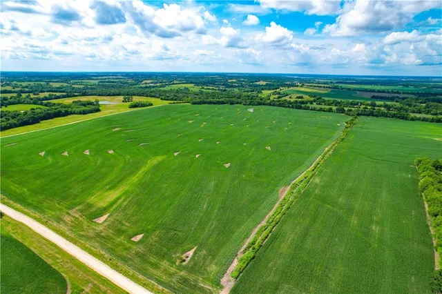 $4,944,450 | Northwest 50th Street, Trenton, MO 64683