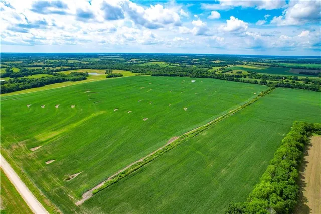 $4,944,450 | Northwest 50th Street, Trenton, MO 64683