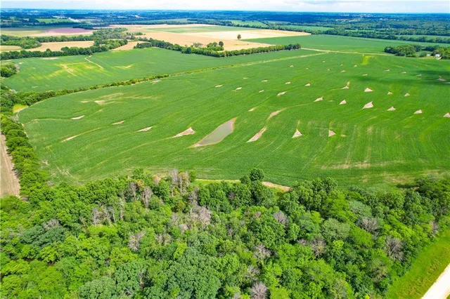 $4,944,450 | Northwest 50th Street, Trenton, MO 64683