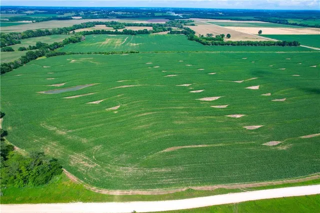 $4,944,450 | Northwest 50th Street, Trenton, MO 64683