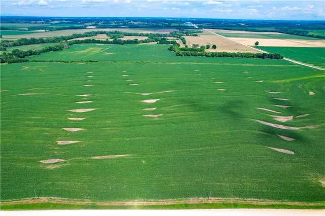 $4,944,450 | Northwest 50th Street, Trenton, MO 64683