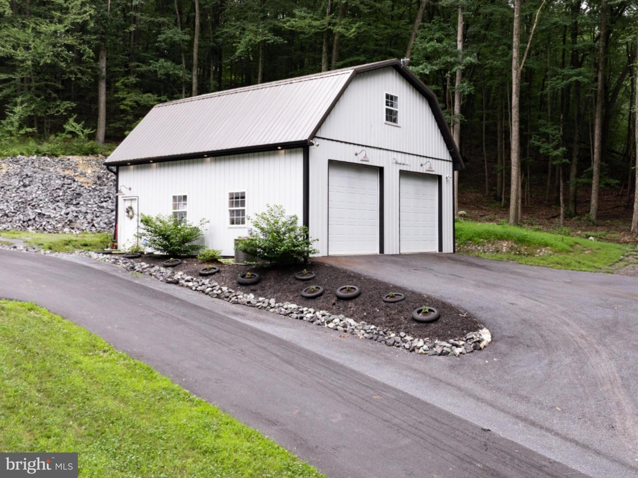 317 Blandon Road Fleetwood, PA 19522 - Photo 4 of 55 Newly built temp controlled workshop & office/apt