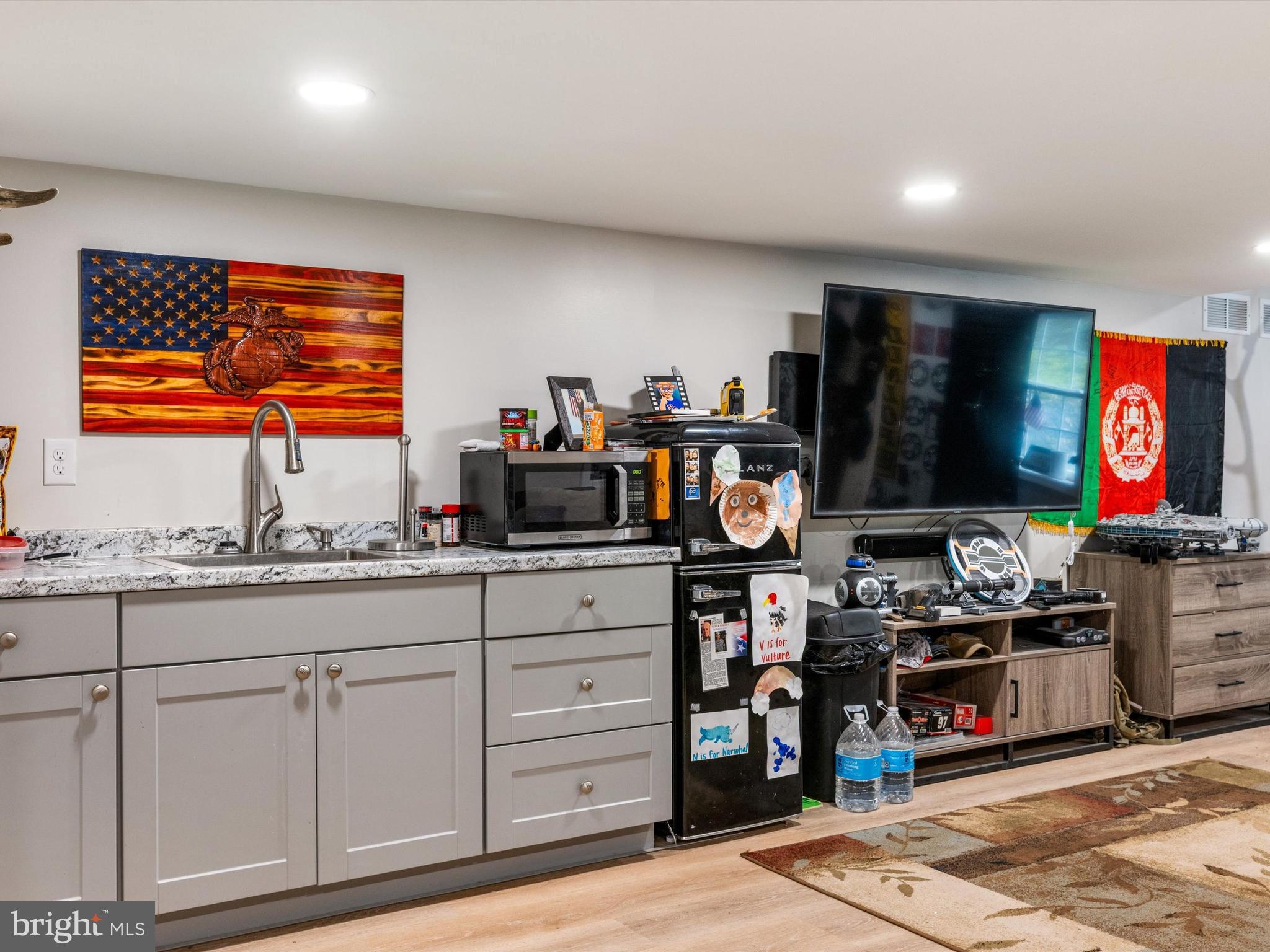 317 Blandon Road Fleetwood, PA 19522 - Photo 51 of 55 Wet Bar / Kitchenette