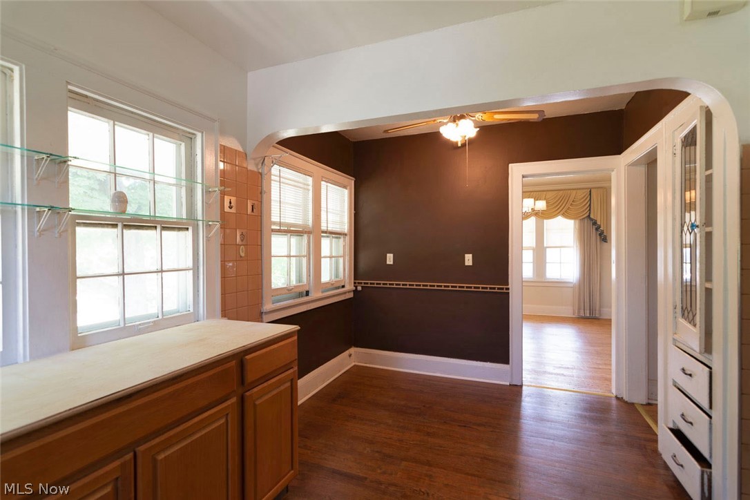 3354 Ashby Road Cleveland, OH 44120 - Photo 25 of 35 Top unit kitchen