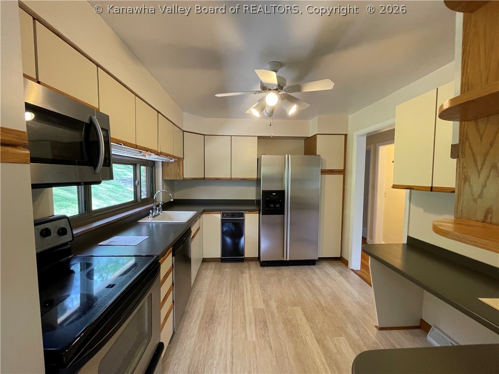 825 Carroll Road Charleston, WV 25314 - Photo 14 of 38 Gallery Image 14