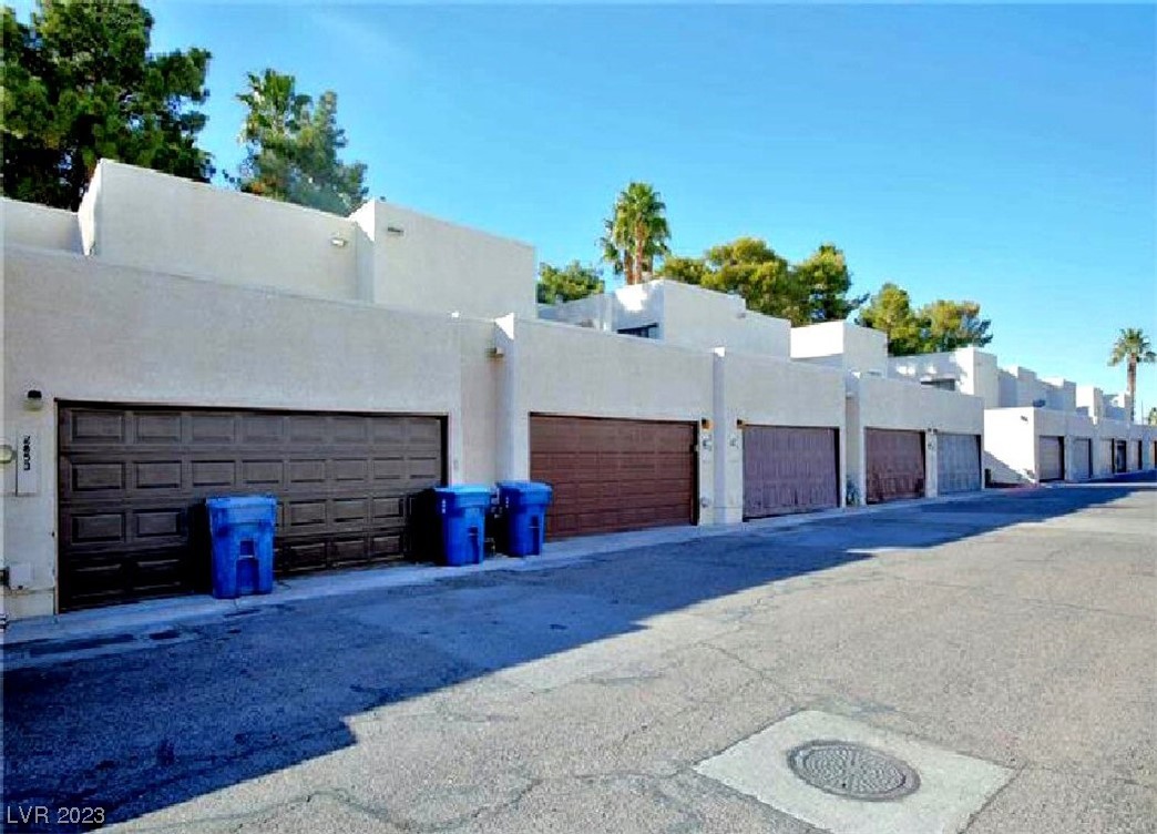 2609 Ruthe Duarte Avenue Las Vegas, NV 89121 - Photo 16 of 24