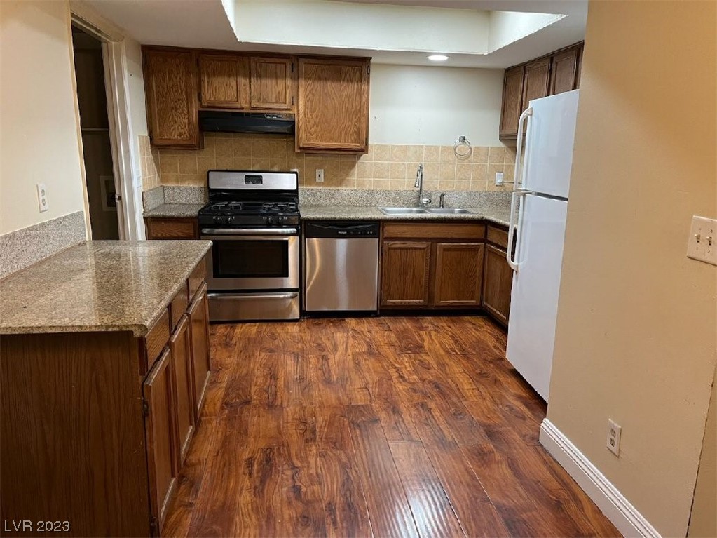 2609 Ruthe Duarte Avenue Las Vegas, NV 89121 - Photo 5 of 24