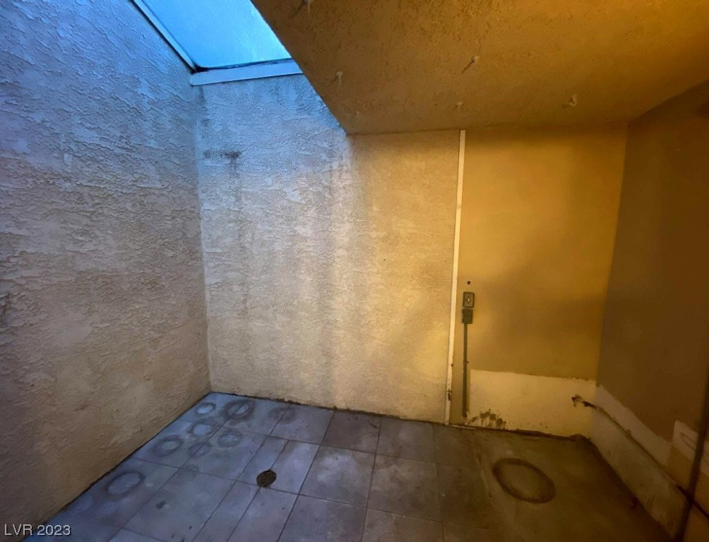 2609 Ruthe Duarte Avenue Las Vegas, NV 89121 - Photo 8 of 24