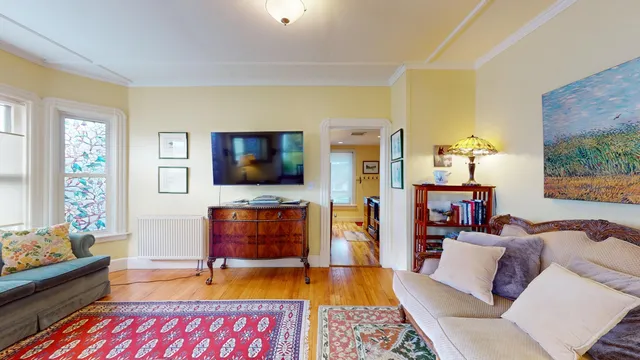 $410,000 | 68 Court Street, Middlebury, VT 05753