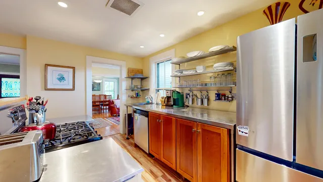 $410,000 | 68 Court Street, Middlebury, VT 05753