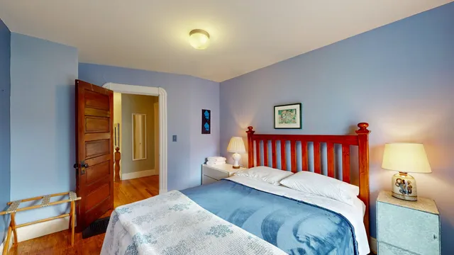 $410,000 | 68 Court Street, Middlebury, VT 05753