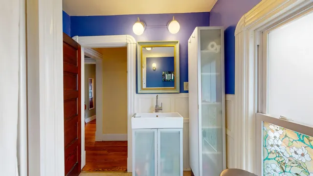 $410,000 | 68 Court Street, Middlebury, VT 05753