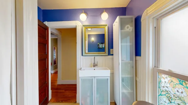 $410,000 | 68 Court Street, Middlebury, VT 05753