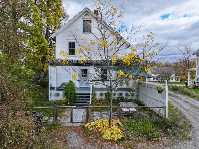 $410,000 | 68 Court Street, Middlebury, VT 05753