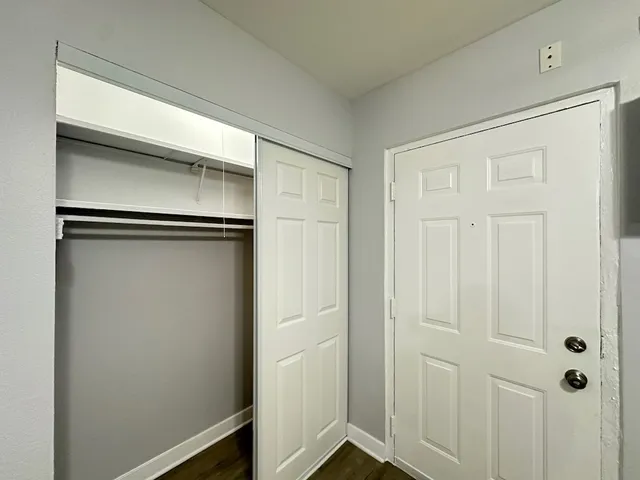 $1,150 | 4537 North Dover Street, Unit 1D, Chicago, IL 60640