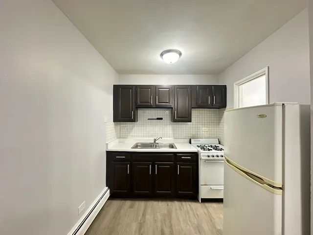 $1,150 | 4537 North Dover Street, Unit 1D, Chicago, IL 60640