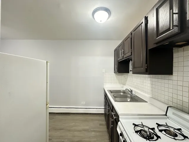 $1,150 | 4537 North Dover Street, Unit 1D, Chicago, IL 60640