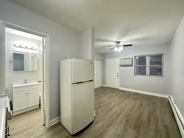 $1,150 | 4537 North Dover Street, Unit 1D, Chicago, IL 60640