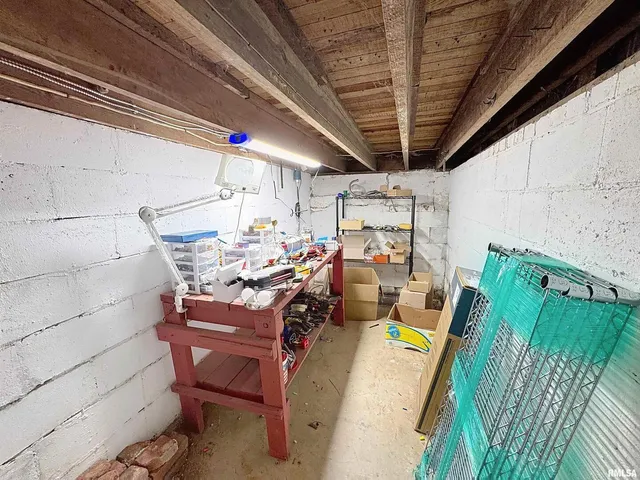 $130,000 | 2320 18th Street A, Moline, IL 61265