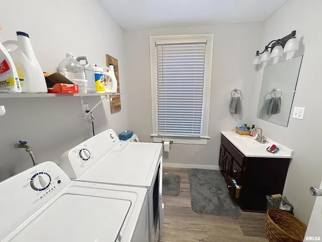 $130,000 | 2320 18th Street A, Moline, IL 61265