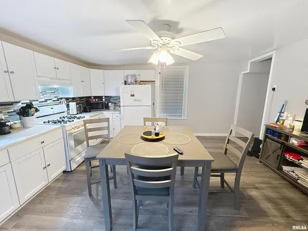 $119,900 | 2320 18th Street A, Moline, IL 61265