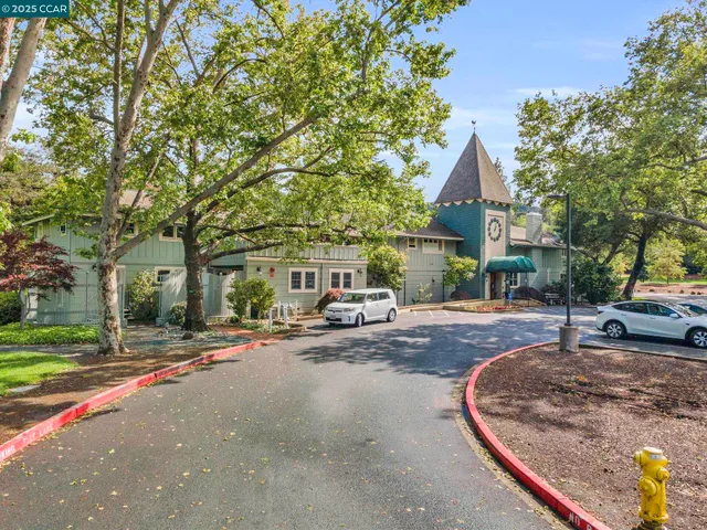 $519,000 | 1935 Golden Rain Road, Unit 1, Walnut Creek, CA 94595