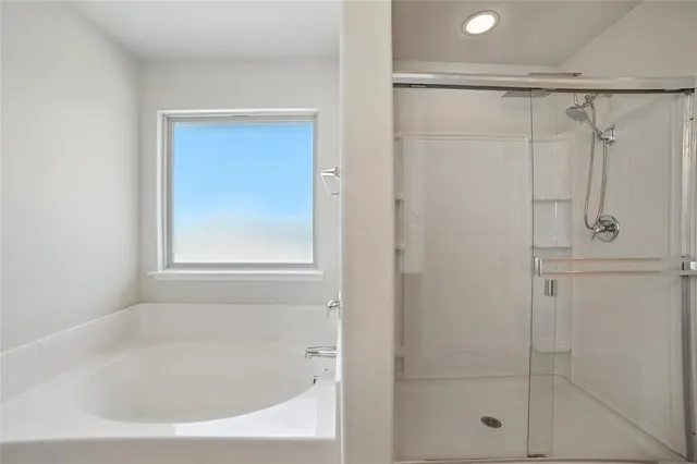 $345,000 | 937 King George Lane, Savannah, TX 76227