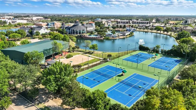 $345,000 | 937 King George Lane, Savannah, TX 76227