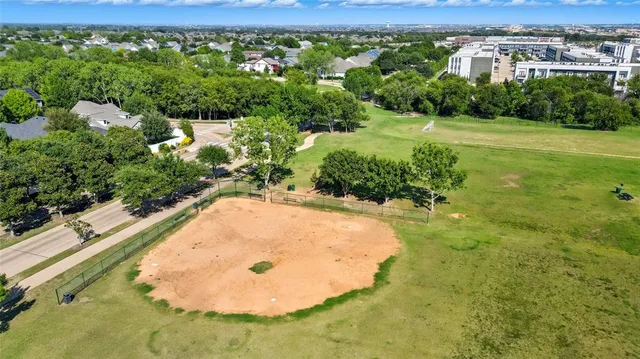 $345,000 | 937 King George Lane, Savannah, TX 76227