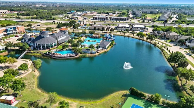 $345,000 | 937 King George Lane, Savannah, TX 76227