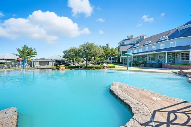 $345,000 | 937 King George Lane, Savannah, TX 76227