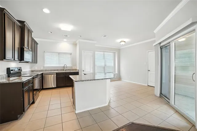 $345,000 | 937 King George Lane, Savannah, TX 76227