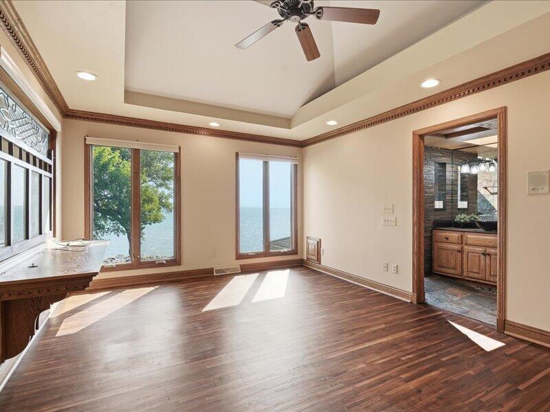 700 Waters Edge Road, Unit 23 Caledonia, WI 53402 - Photo 19 of 60 Upper Bedroom