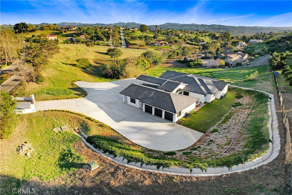 2027 Vía Monserate Fallbrook, CA 92028 - Photo 42 of 45