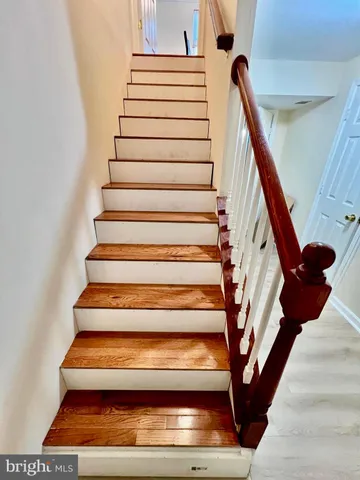 $440,000 | 3331 Wyndale Court, Woodbridge, VA 22192