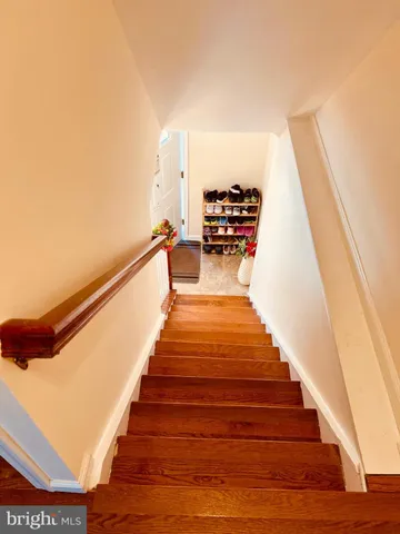 $440,000 | 3331 Wyndale Court, Woodbridge, VA 22192