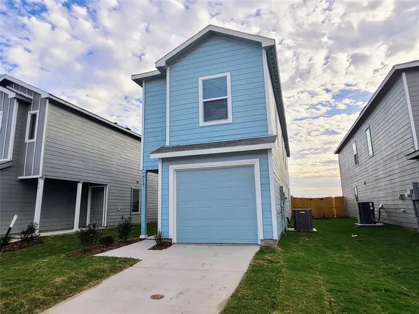 $1,795 | 919 Blue Heron Drive, Princeton, TX 75407