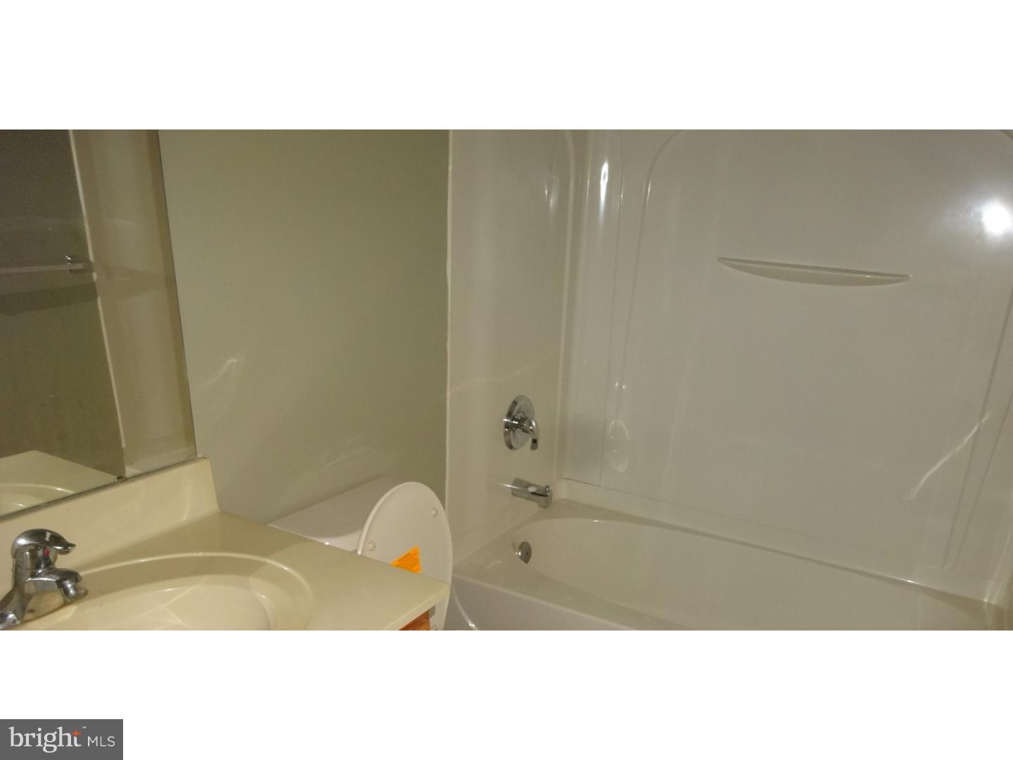 222 Lawrence Lane Riverside, NJ 08075 - Photo 9 of 10