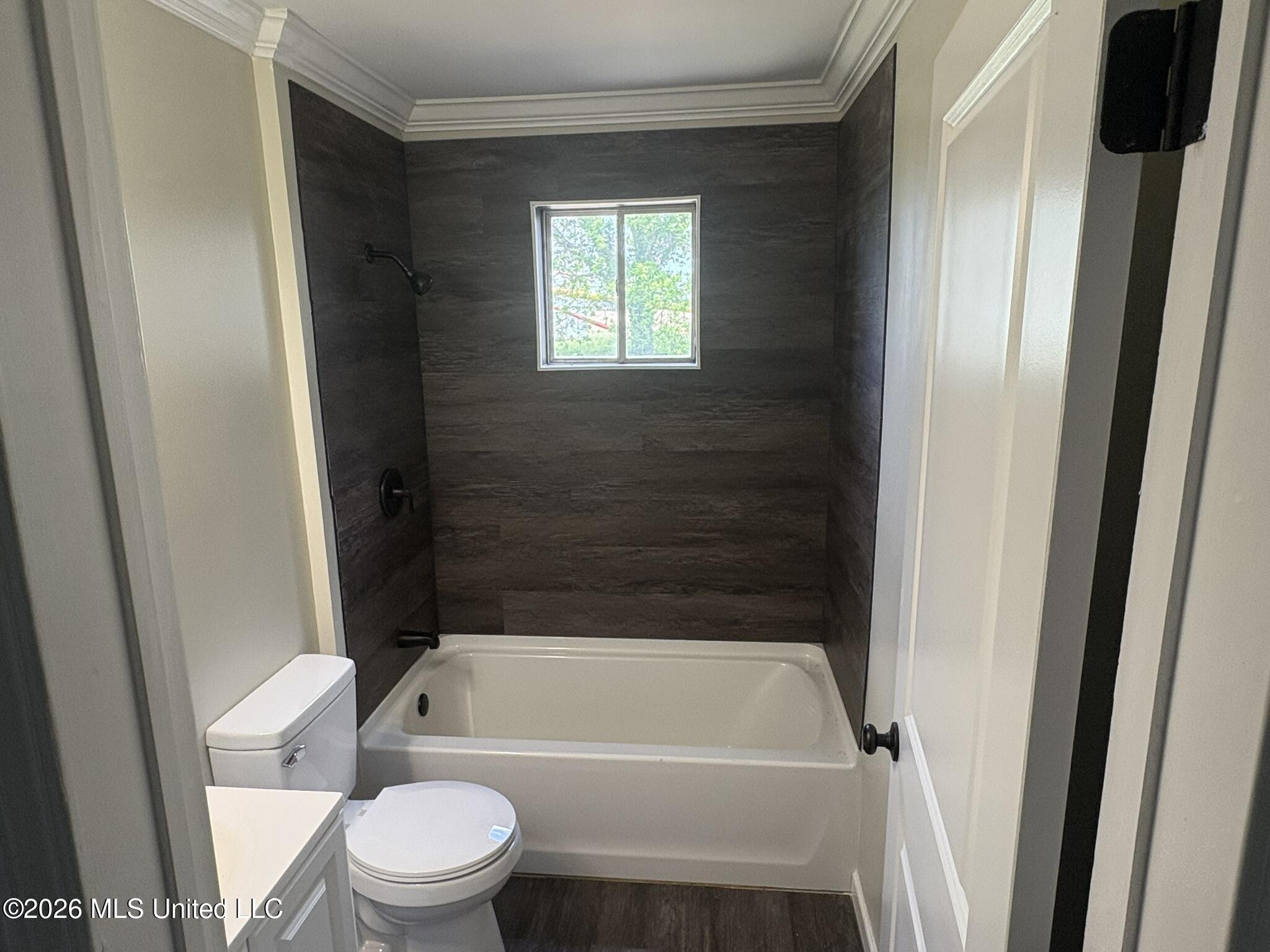 161 Smith Road Cleveland, MS 38732 - Photo 9 of 27 161 Smith Road Bathroom 1