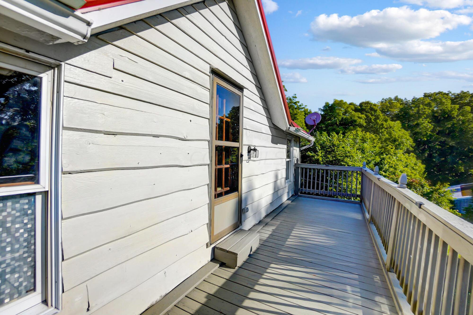 4301 Mechanicsburg Road Springfield, OH 45502 - Photo 27 of 41 Balcony