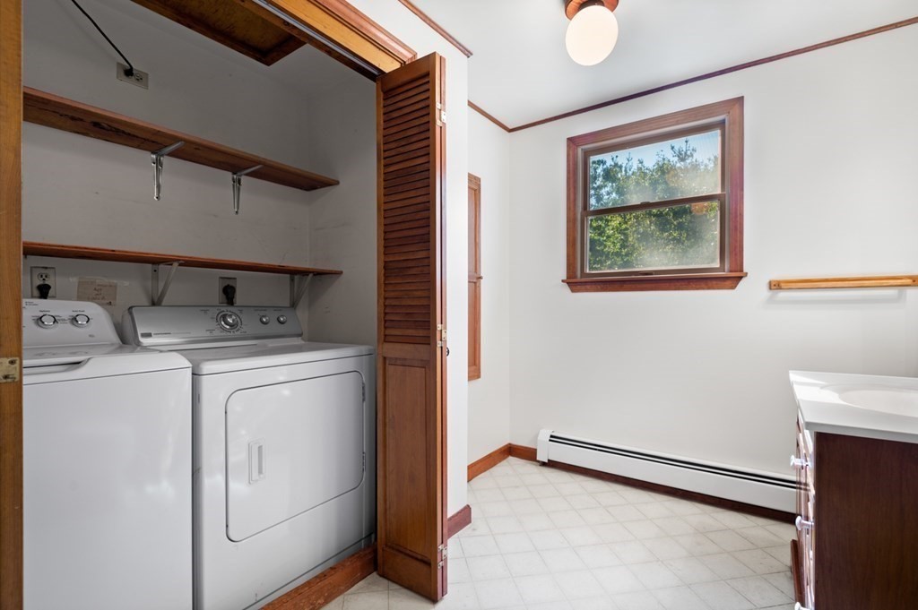 54 Harriman Road Merrimac, MA 01860 - Photo 21 of 39 a utility room with dryer and washer