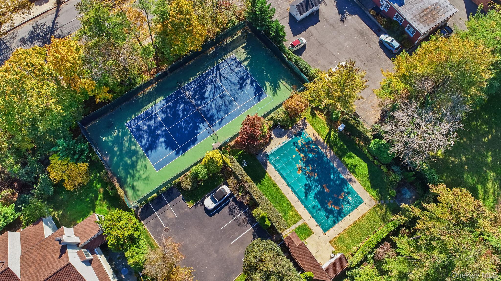 40 Pine Ridge Road Larchmont, NY 10538 - Photo 33 of 40 aerial view of a yard