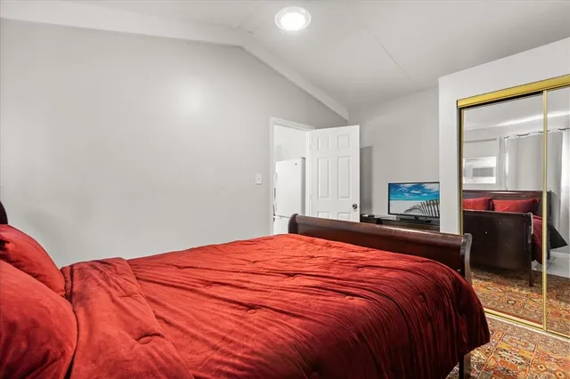 $2,165,000 | 2001 Lake Drive, Winter Park, FL 32789