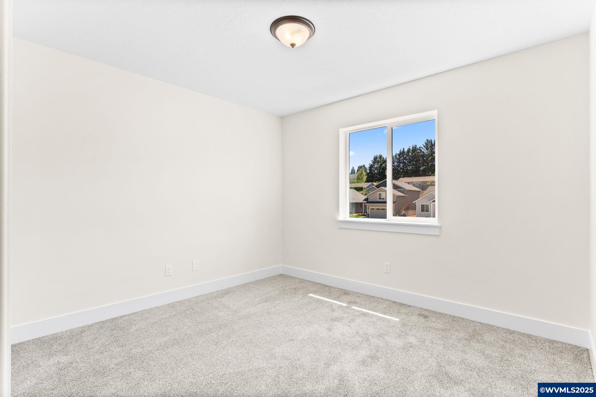 5674 Jeremy Vly Road Southeast Salem, OR 97306 - Photo 6 of 34