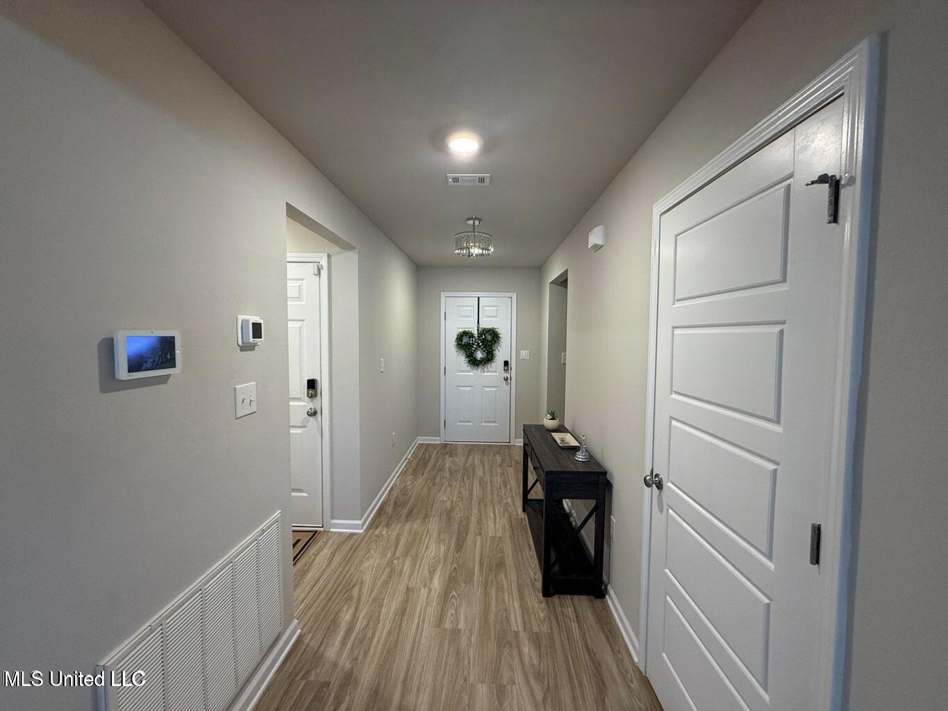 1091 Enclave Circle Long Beach, MS 39560 - Photo 8 of 35 20250114165548384170000000-o